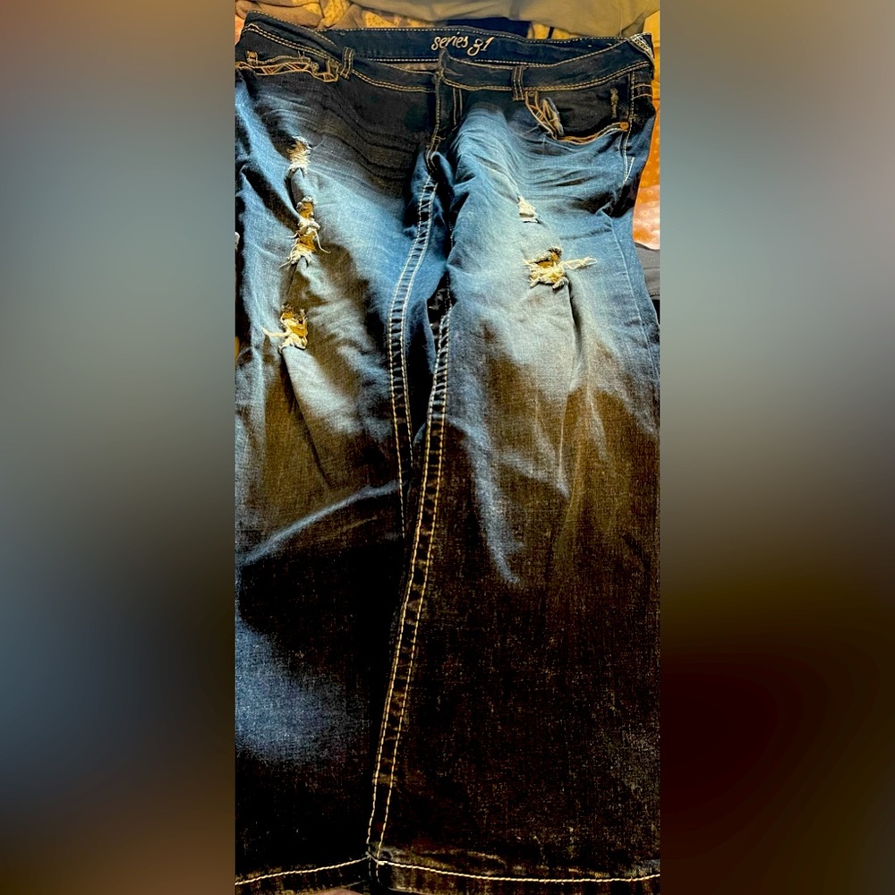 Maurices. Series 31 Flare Jeans, 18 Regular fit
